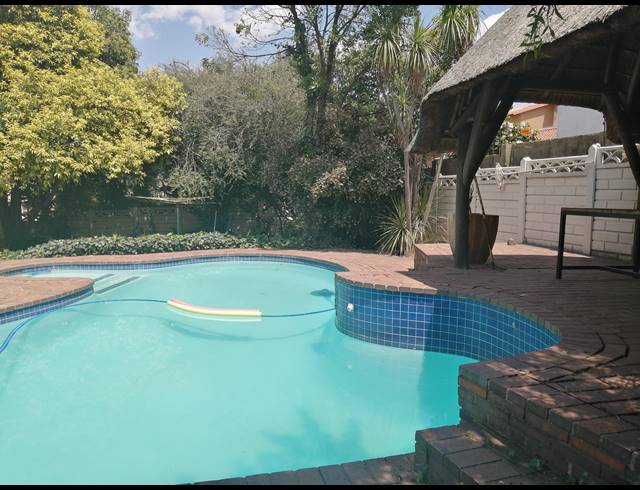 3 BEDROOM FREEHOLD RENTED IN MULBARTON